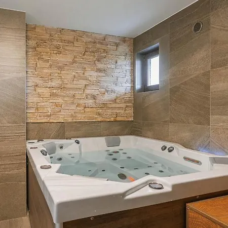 Dvojka Guest house 3*
